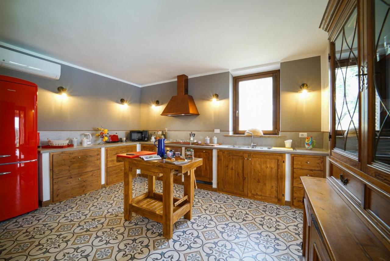 Villa Il Girasole Parrano Exterior foto